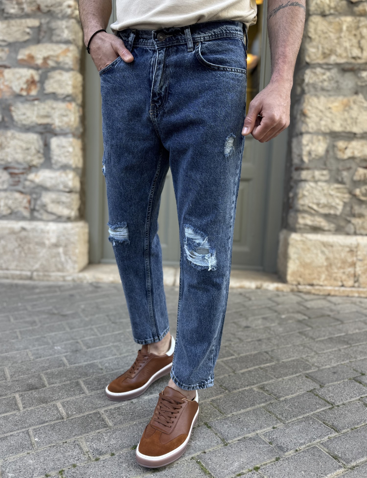 Ανδρικό μπλε boyfriend τζιν πεντάτσεπο με σκισίματα 60233 φωτογραφία